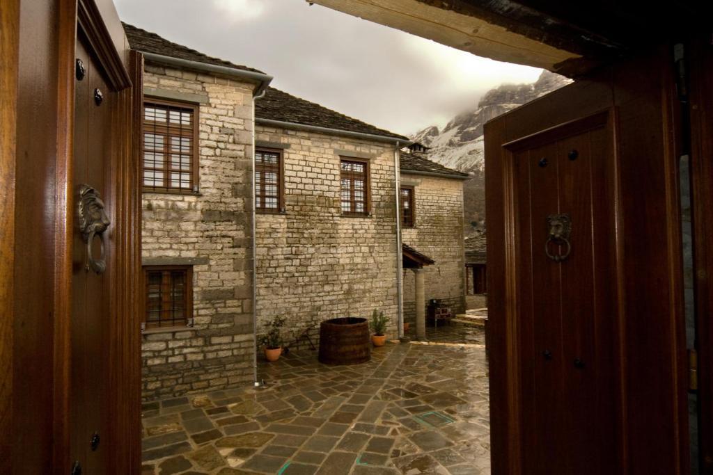 Archontiko Geki 1876 Hotel Papigko Luaran gambar